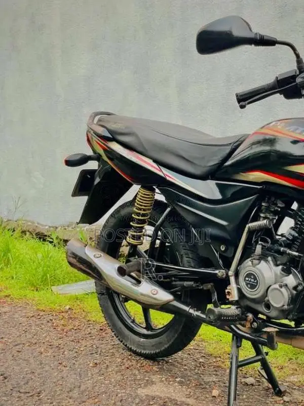 Bajaj Platina 2015 Motorbike (Used)