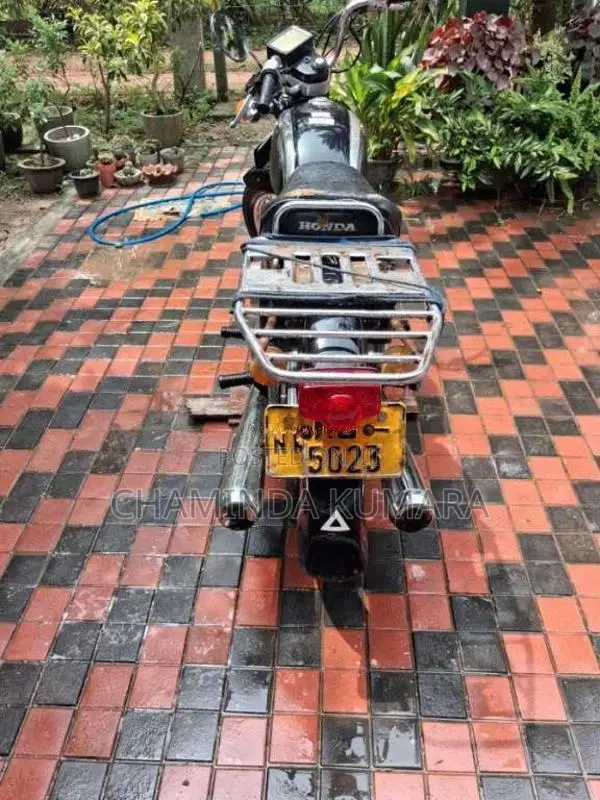 Honda CD125 2000 Motorbike (Used)