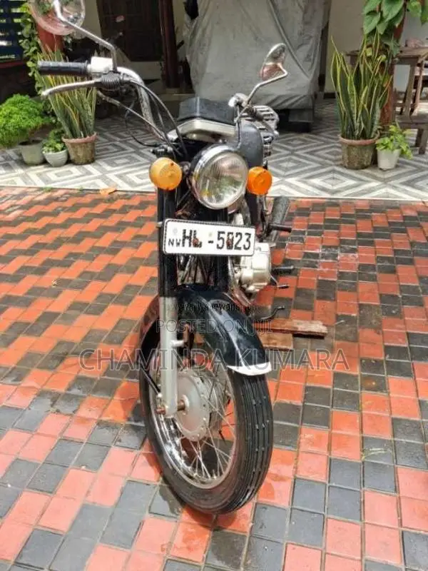 Honda CD125 2000 Motorbike (Used)