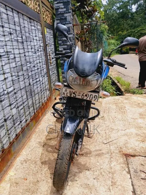 Bajaj Discover 2010 Motorbike (Used)