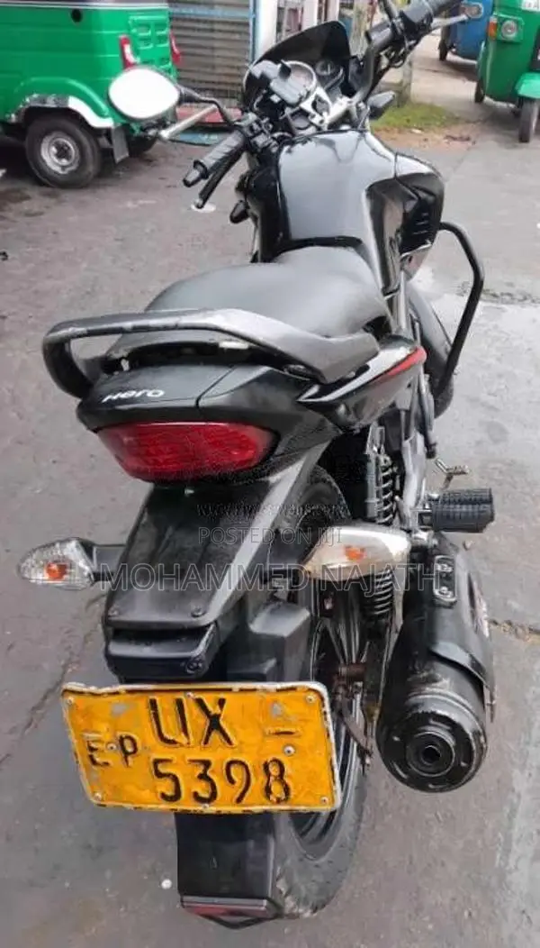 Hero Hunk 2009 Motorbike (Used)
