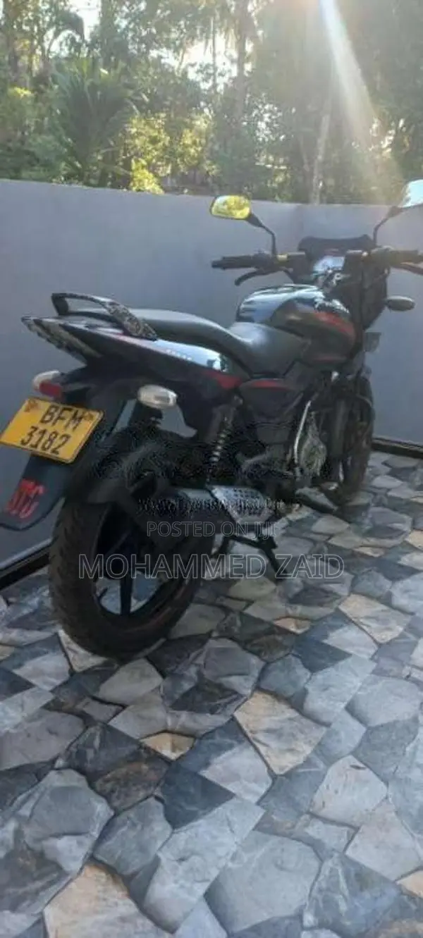 Bajaj Pulsar 2017 Motorbike (Used)