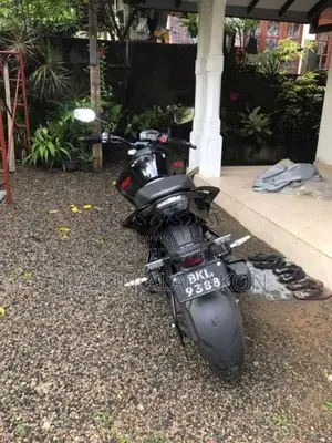 Hero Hunk 2025 Motorbike (Used)