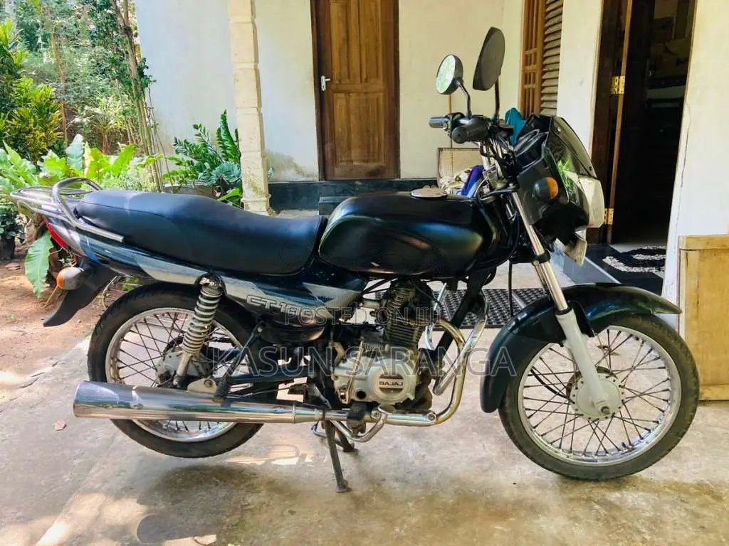 Bajaj CT-100 2012 Motorbike (Used)