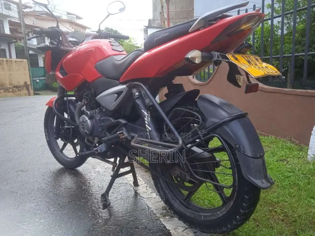 Bajaj Pulsar 135 2011 Motorbike (Used)