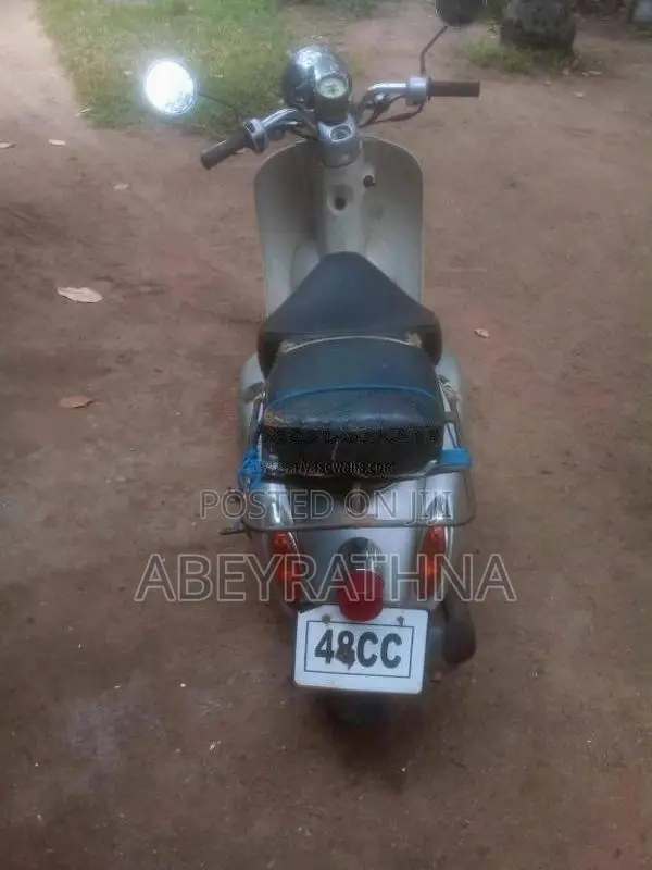 Honda Scooter 2011 Motorbike (Used)
