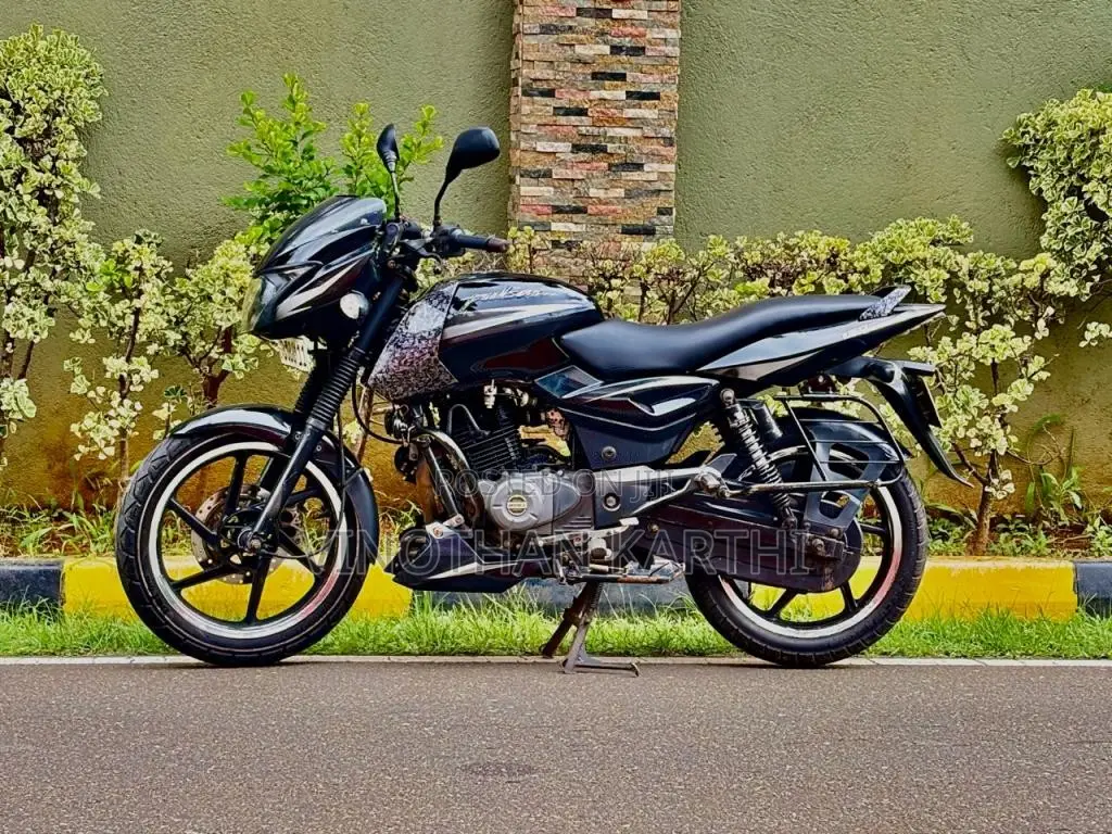 Bajaj Pulsar 2017 Motorbike (Used)
