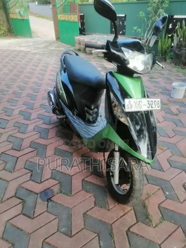 TVS Scooty Streak 2012 Motorbike (Used)