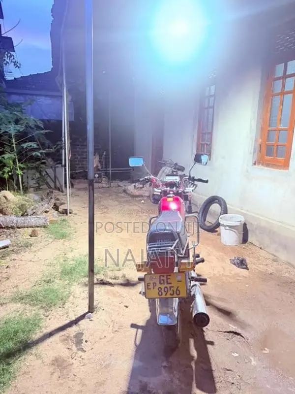 Hero-Honda CD100 2010 Motorbike (Used)