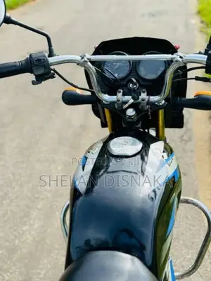 Bajaj CT-100 2011 Motorbike (Used)