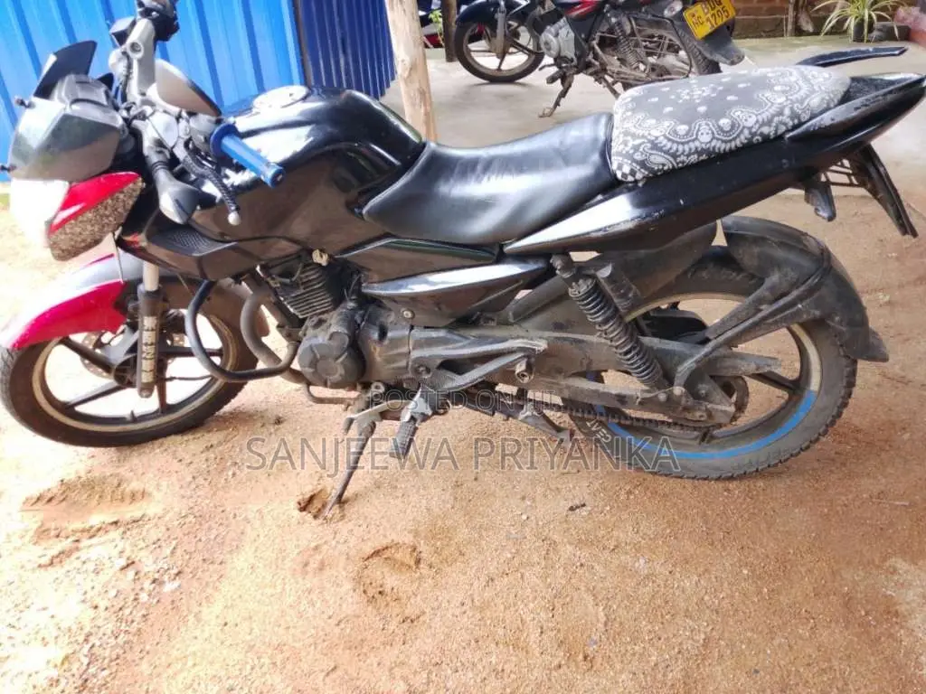 Bajaj Pulsar 135 2011 Motorbike (Used)