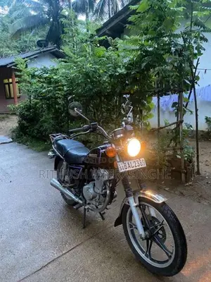 Suzuki GN125 2013 Motorbike (Used)