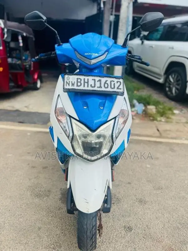 Honda Dio 2019 Motorbike (Used)