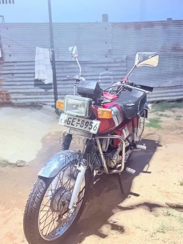 Hero-Honda CD100 2010 Motorbike (Used)