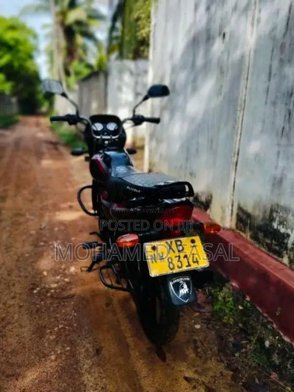 Bajaj Platina 2012 Motorbike (Used)