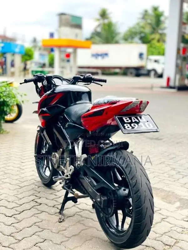 Bajaj Pulsar NS200 2013 Motorbike (Used)