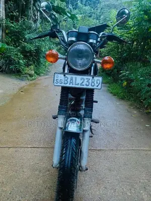Suzuki GN125 2013 Motorbike (Used)