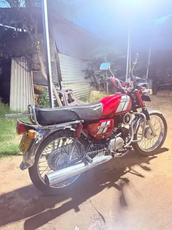 Hero-Honda CD100 2010 Motorbike (Used)