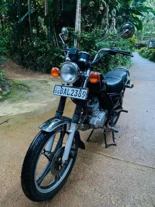 Suzuki GN125 2013 Motorbike (Used)