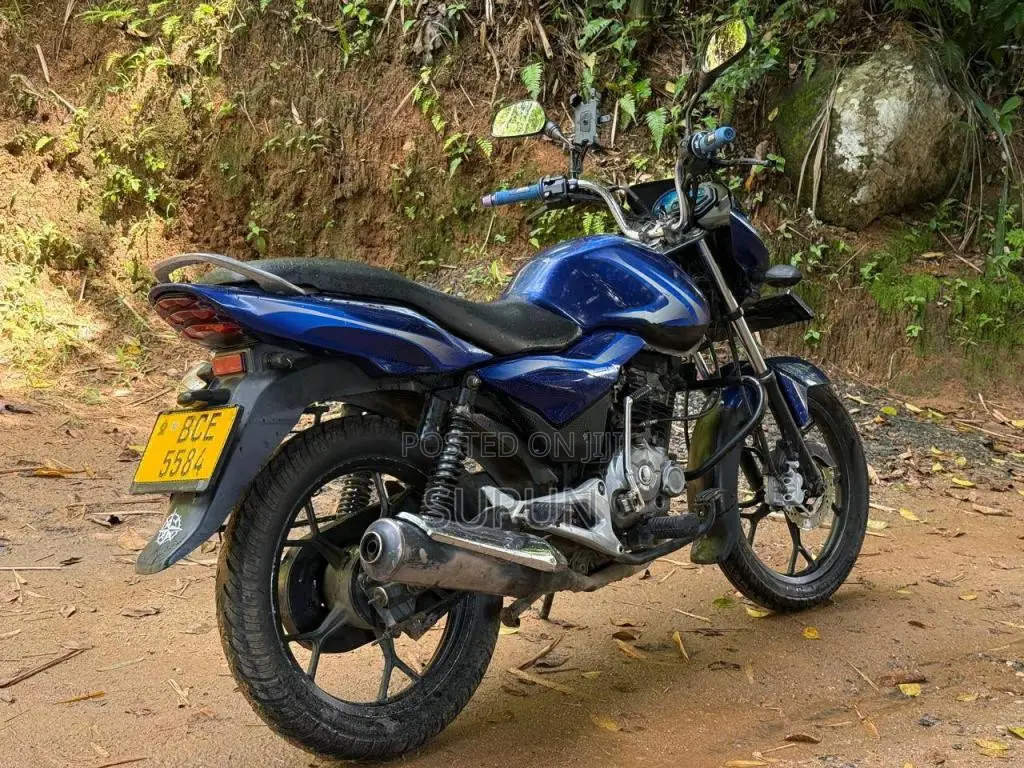 Bajaj Discover 2015 Motorbike (Used)