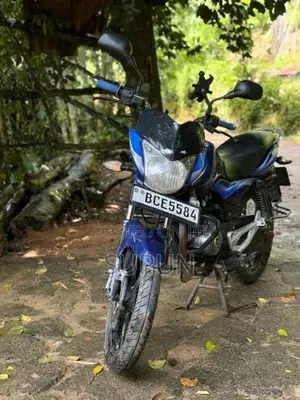 Bajaj Discover 2015 Motorbike (Used)