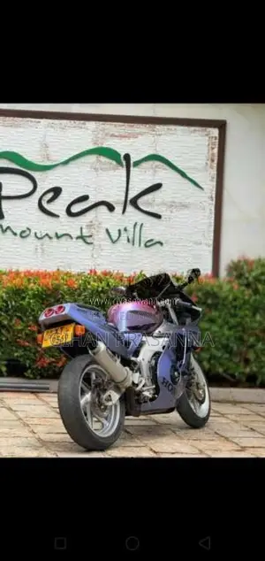 Honda CBR 250 2012 Motorbike (Used)
