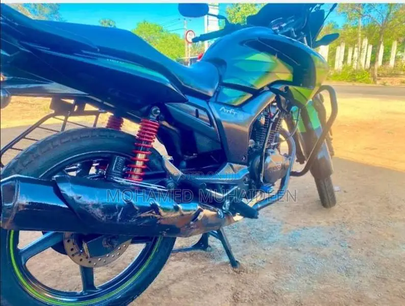 Hero Hunk 2019 Motorbike (Used)