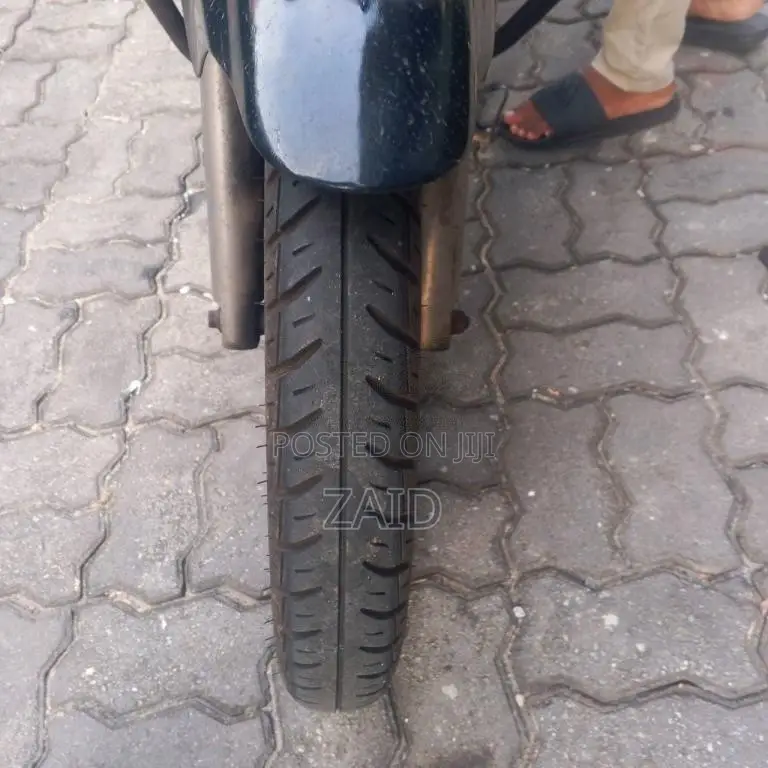 Hero-Honda Hunk 2008 Motorbike (Used)