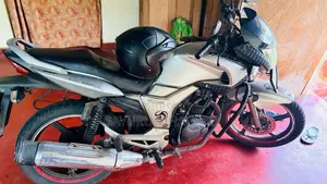 Hero-Honda Hunk 2009 Motorbike (Used)