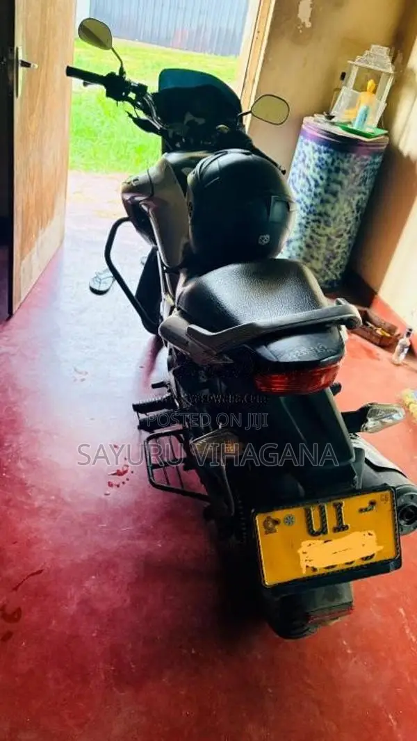 Hero-Honda Hunk 2009 Motorbike (Used)