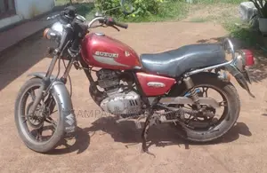 Suzuki GN125 2001 Motorbike (Used)