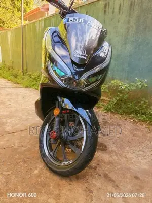 Honda Pcx 2022 Motorbike (Used)