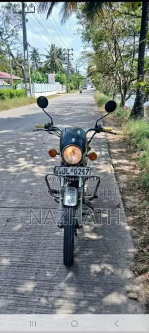 Bajaj Boxer 2004 Motorbike (Used)