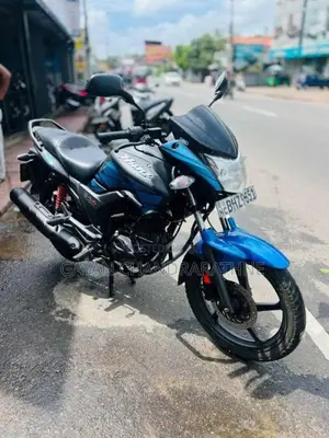 Hero Hunk 2019 Motorbike (Used)