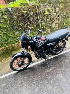 Bajaj Boxer BM150 2012 Motorbike (Used)