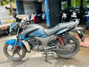 Hero Hunk 2019 Motorbike (Used)