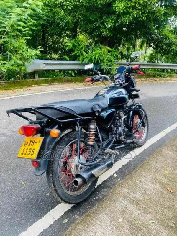 Bajaj Boxer BM150 2012 Motorbike (Used)