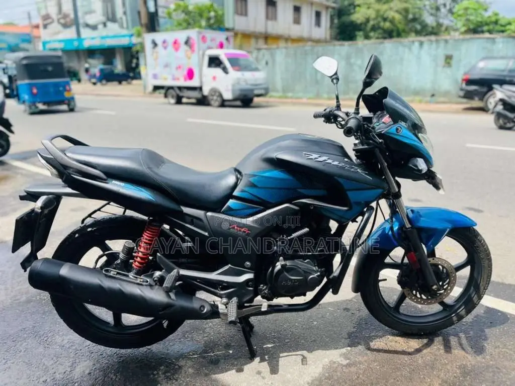 Hero Hunk 2019 Motorbike (Used)