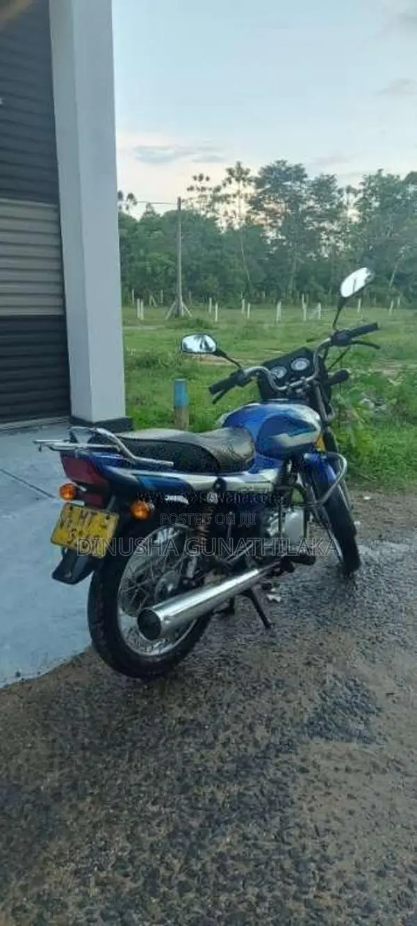 Bajaj CT-100 2006 motorcycle (Used)