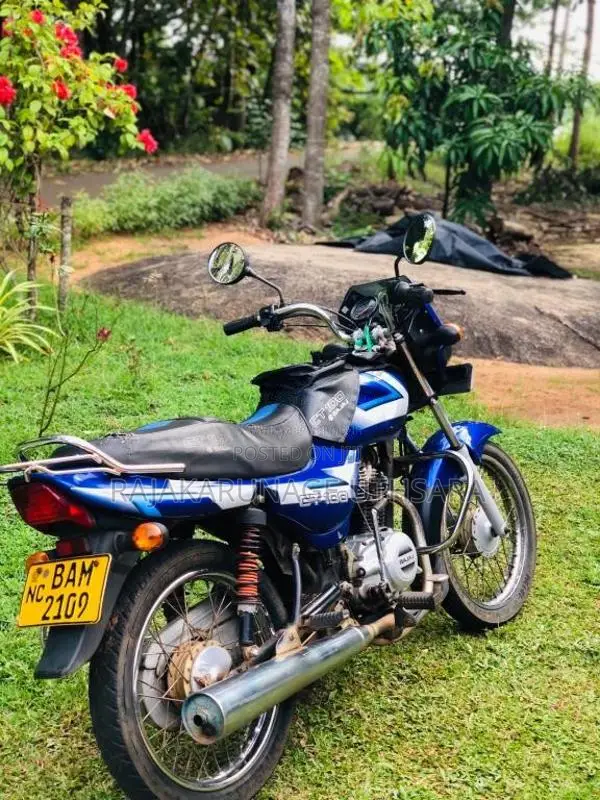 Bajaj CT-100 2013 Motorbike (Used)