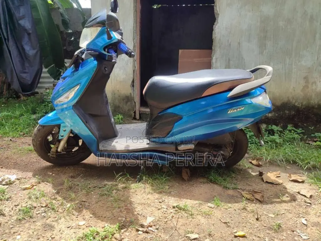 Hero Dash 2016 motorcycle (Used)