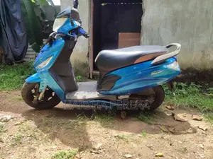 Hero Dash 2016 motorcycle (Used)