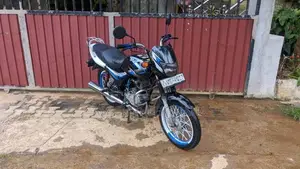 Bajaj CT-100 2010 Motorbike (Used)
