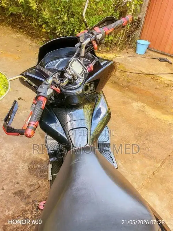 Honda Pcx 2022 Motorbike (Used)