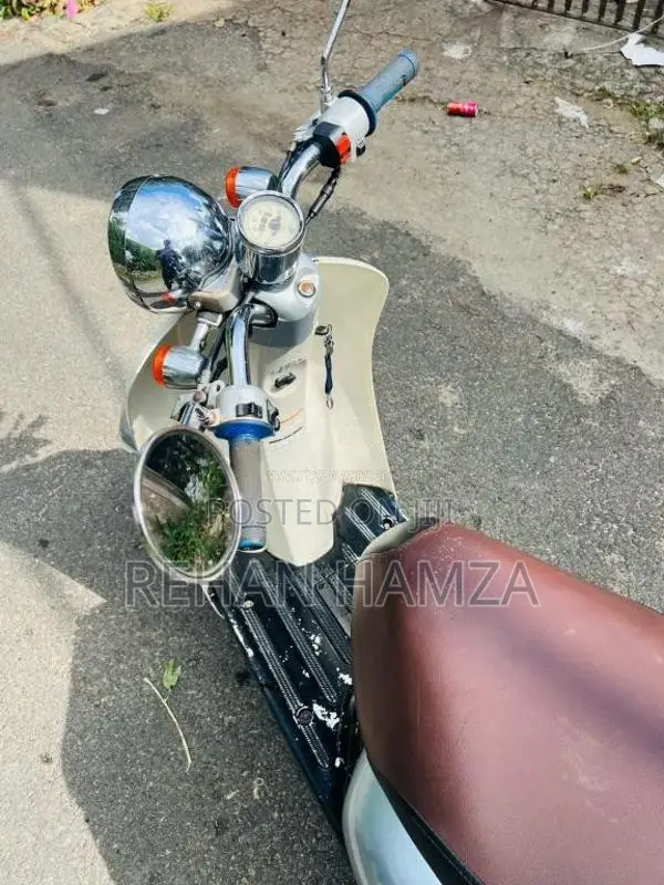 Honda Crea Japan 2021 Motorbike Unregistered (Recondition)