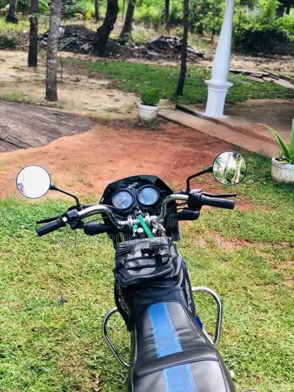 Bajaj CT-100 2013 Motorbike (Used)