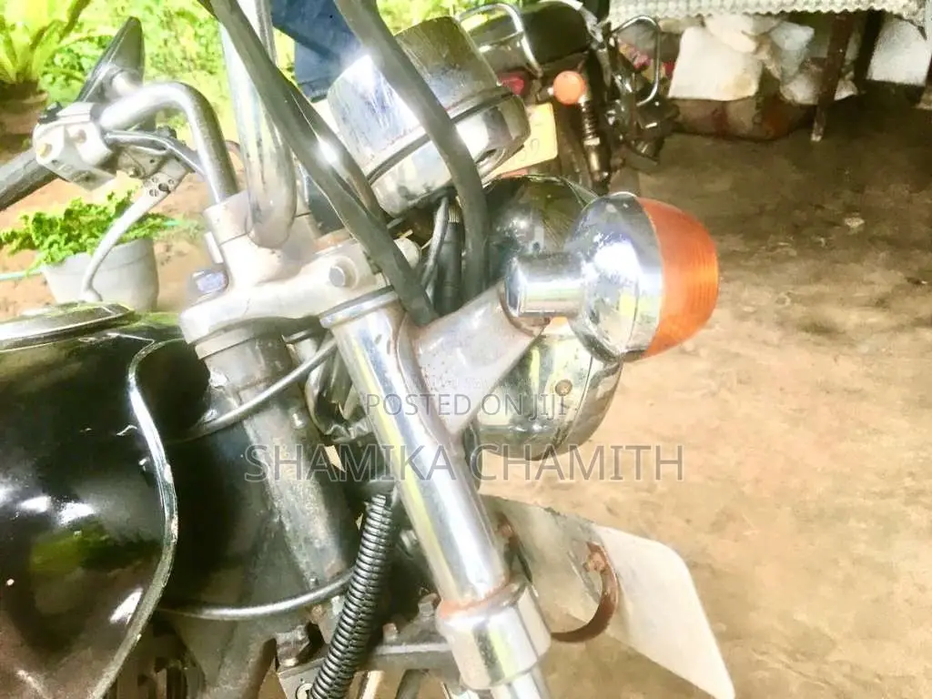 Honda CM Custom 1999 Motorbike (Used)
