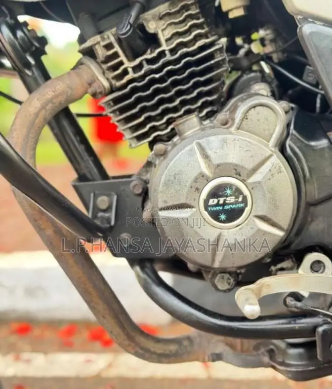 Bajaj DISCOVER 125 2013 Motorbike (Used)