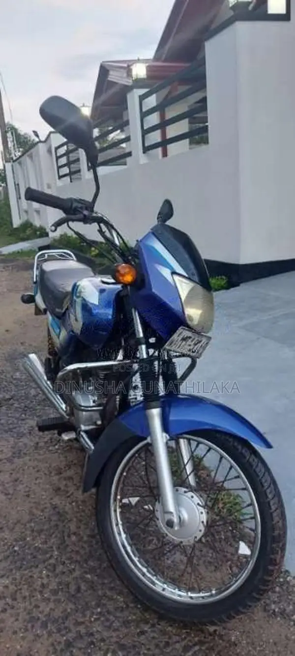 Bajaj CT-100 2006 motorcycle (Used)