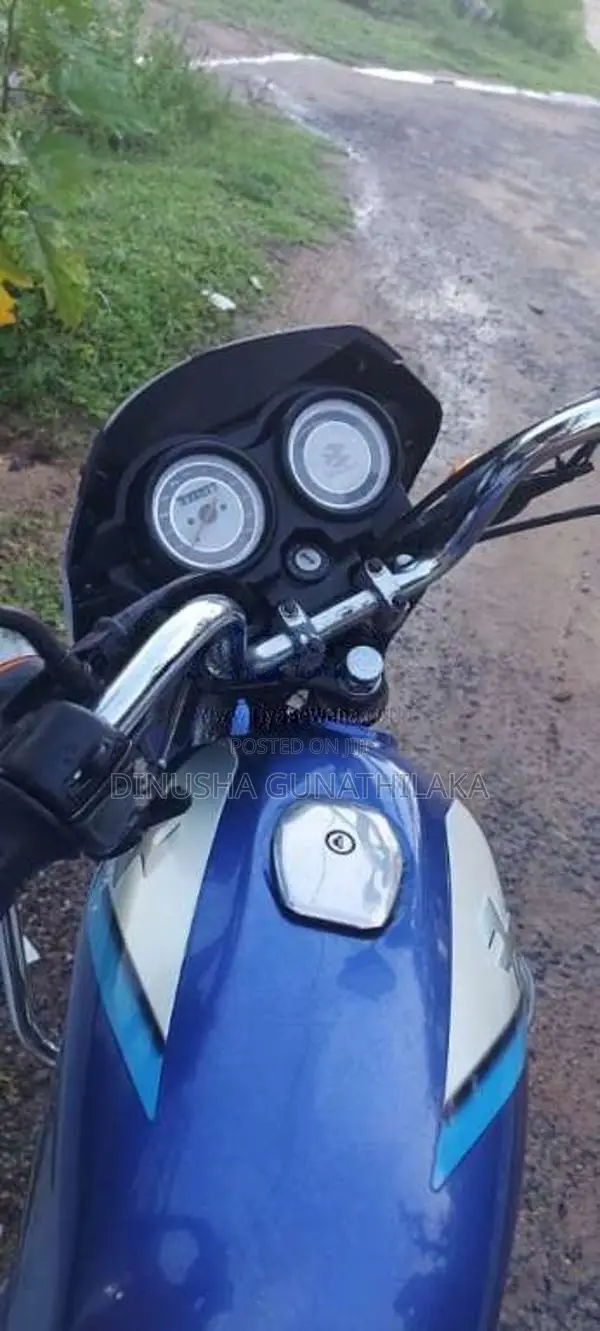 Bajaj CT-100 2006 motorcycle (Used)
